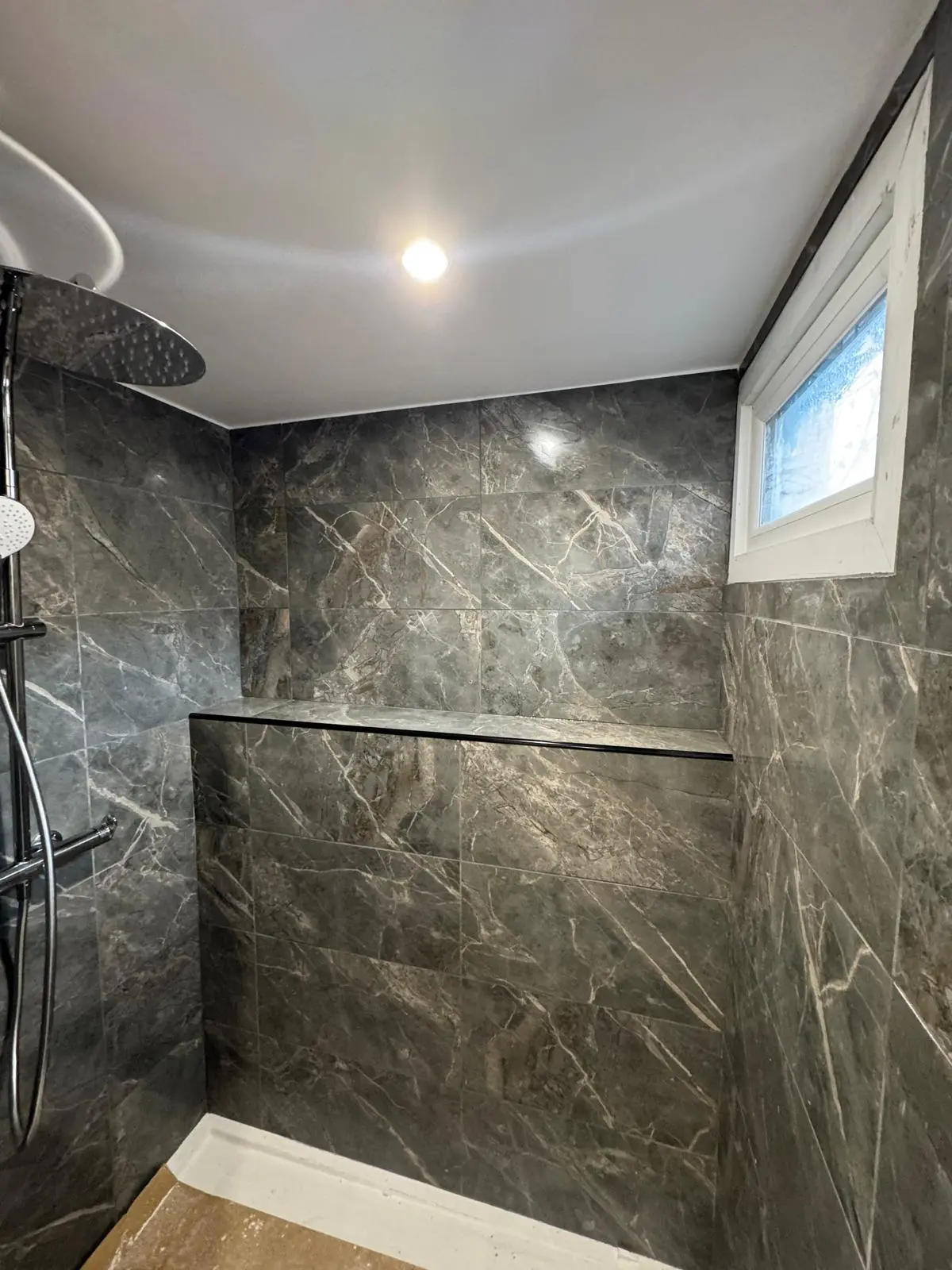 Douche marbre